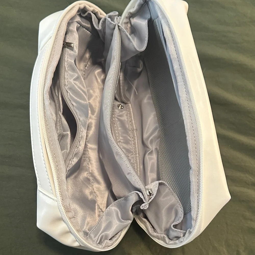 White Cosmetic Pouch with Gold 'K' Accent - Picture 4 of 4